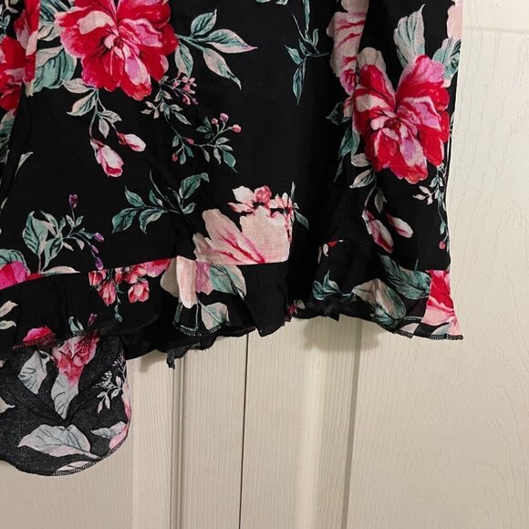 Torrid Womens NWT Black Floral Pockets Ruffle 5 Inch Gauze High-Rise Short 2X - Picture 6 of 9